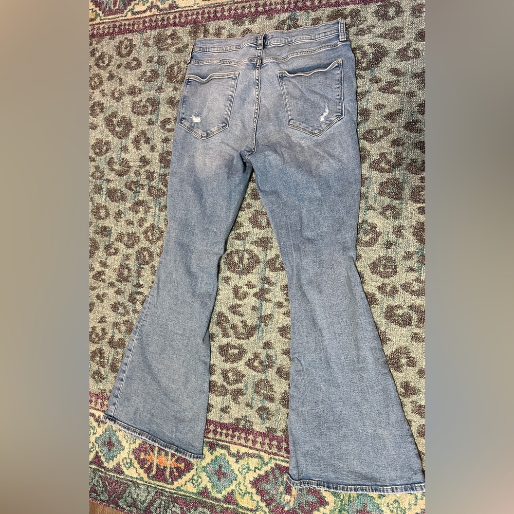 Arizona Jean Company Light Blue Flare Jeans with Floral Embroidery - Picture 2 of 5